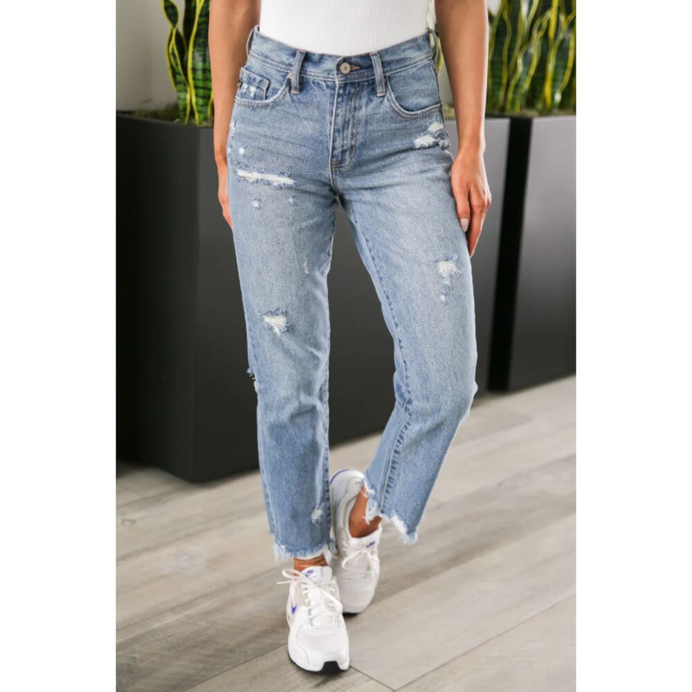 Kancan Slim Straight Jeans Medium Wash Distressed Frayed Hem 90s Denim Vibe 3/25